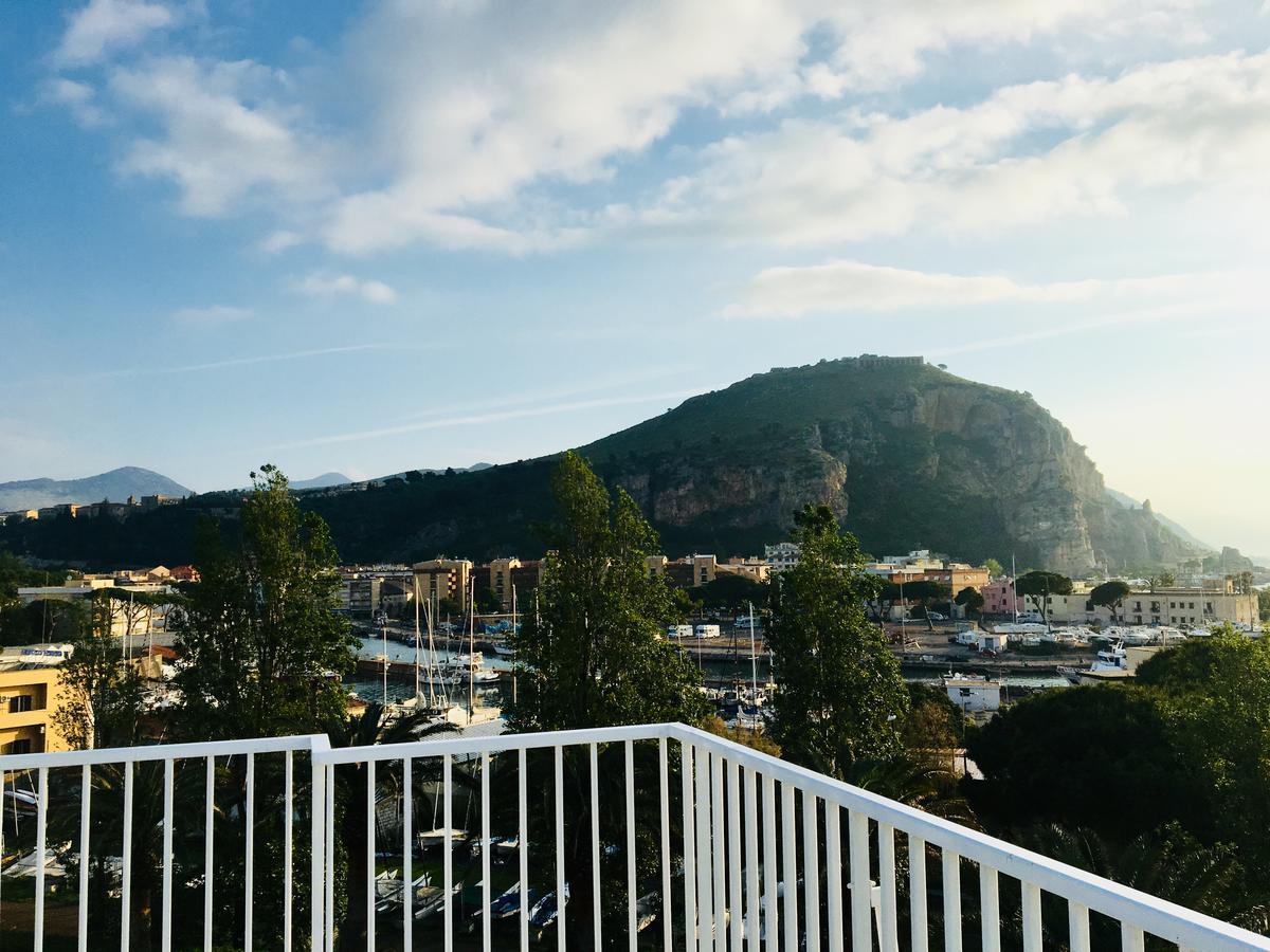 Grand Hotel L'Approdo Террачина Экстерьер фото